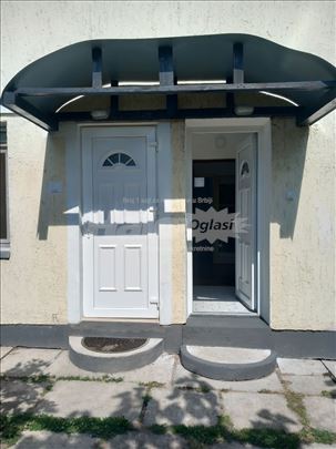 Izdajem jednosoban nenamešten stan