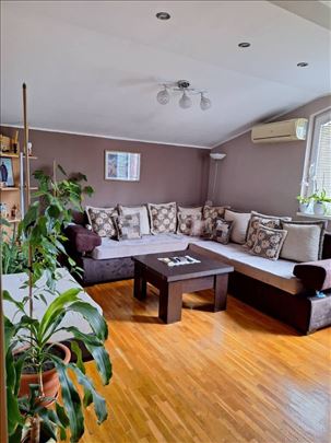 Karaburma, renoviran stan, 61m2