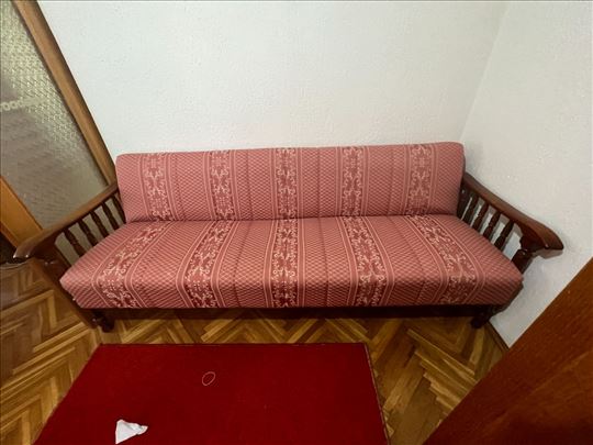 Kauč na prodaju
