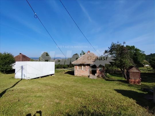 Lazarevac, Dren, vikendica 31m2 uknjizena, 29 ari