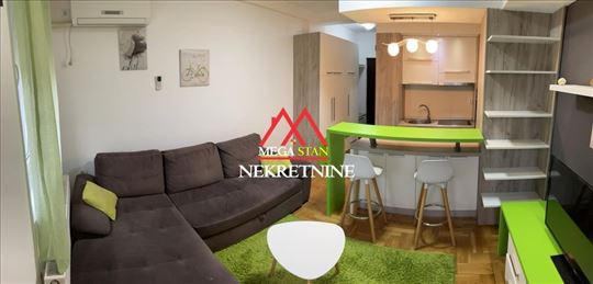 Moderno opremljena garsonjera - 30m2 - Podbara
