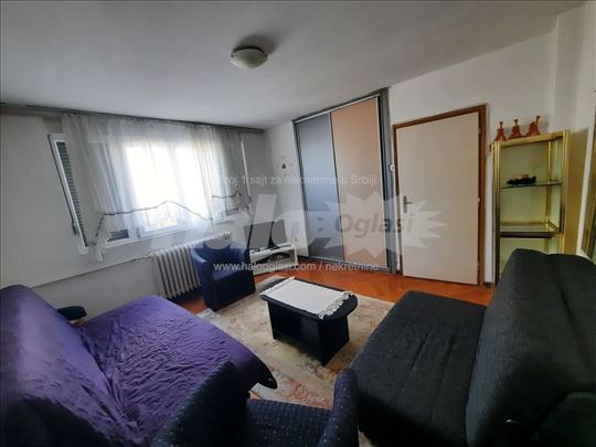 Pravni fakultet, jednosoban, namešten