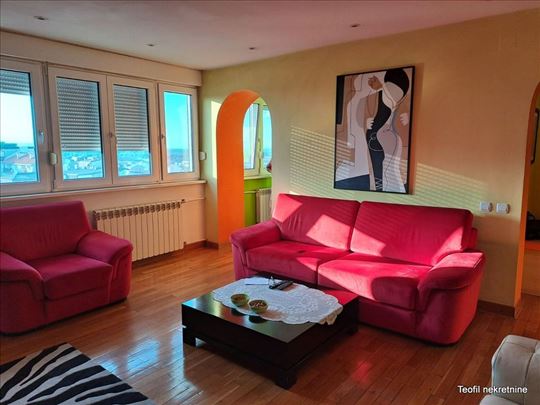 Dorćol, Gospodar Jovanova,120 m2, odličan trostran