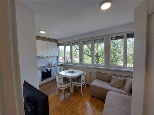 Lep,dvosoban,35m2,renoviran