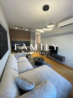 Luksuzan jednoiposoban stan sa pogledom na tvrđavu