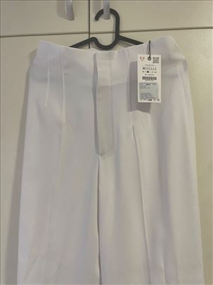 Nove Zara pantalone M