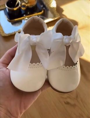 Novo svečane cipelice u beloj boji