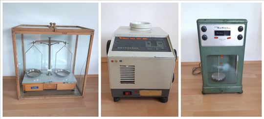 Tri laboratorijske vage