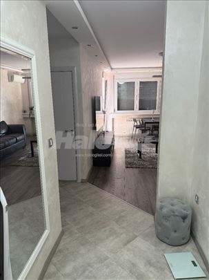 Zvezdara, LUX 36m², 13. sprat, terasa s pogledom