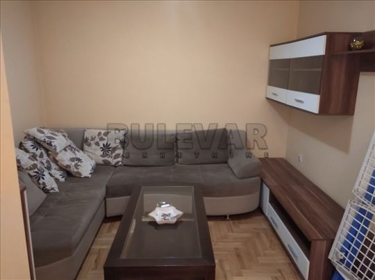 Izdaje se stan u Durlanu, 43m2, na prvom spratu!