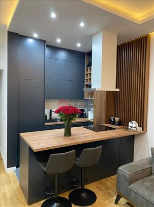Luxury Ground Floor Flat with Garden
