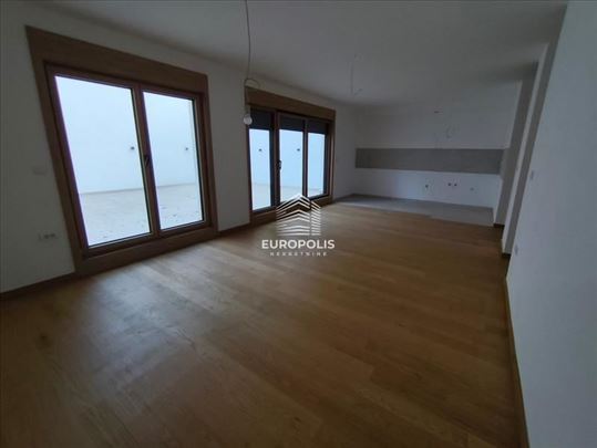 Novogradnja Zvezdara, 3.0, 75m² + dvorište 80m² ID