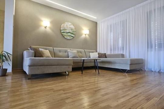 Prodajemo renoviranu kuću u Mirijevu, 195m2, 5a