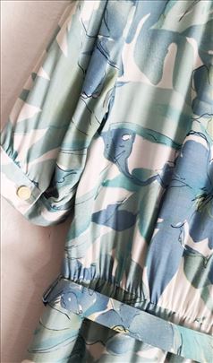 Vintage haljina od viskoze sa postavom vel.M/L 