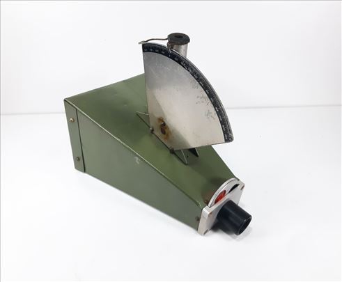 Vojni daljinomer sa integrisanim uglomerom