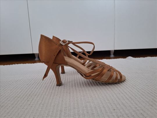 Ženske cipele za latino plesove 