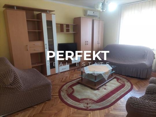 Margita, dvosoban, 54m2, prvi spart, gas, namešten