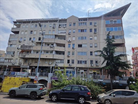 Novi Beograd, Yu Biznis Centar, 19m2 prizemlje 