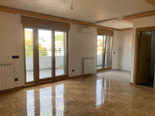 Prodaja,3.0 Stan U Novogradnji Kod Tc Zira