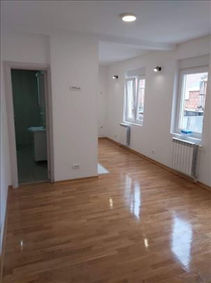 Prodaja stana Cvetkova pijaca 30m2
