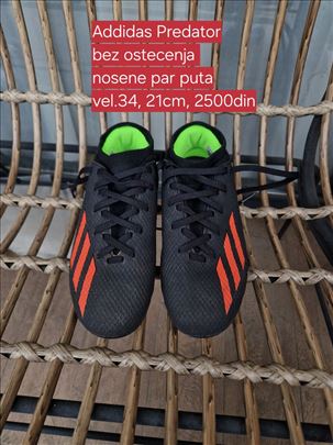 Adidas kopacke Predator vel.34