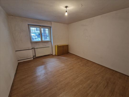 Dobračina 37 sut 2.0 idealan poslovni prostor
