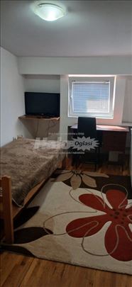 Izdajem garsonjeru sve u ceni najma