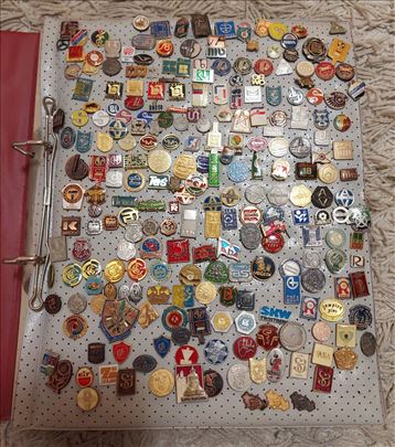 Kolekcija znački u albumu