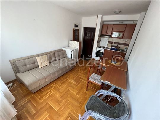 Por. Spasića i Mašere, 1,5, 33m2, namešten