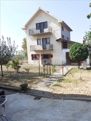 Prodaja kuce - Guberevac vlasnik