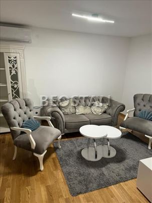 Širi centar - Savski venac senjak #63509