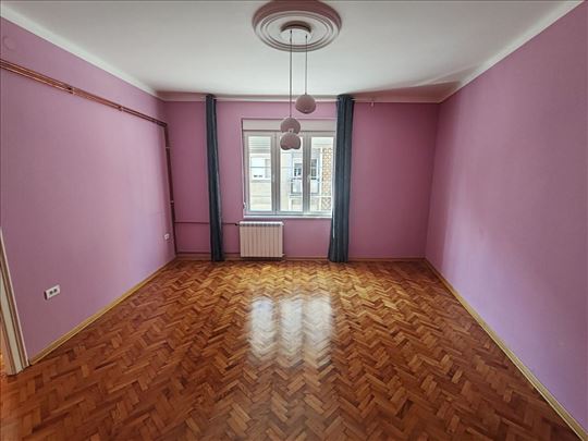 Vračar, Krunska, 3.0 salonac