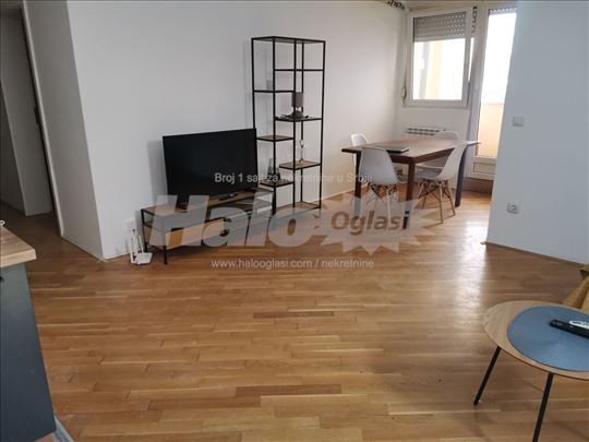 Đerm - stan 72 m2 - Živojina Žujovića br.1
