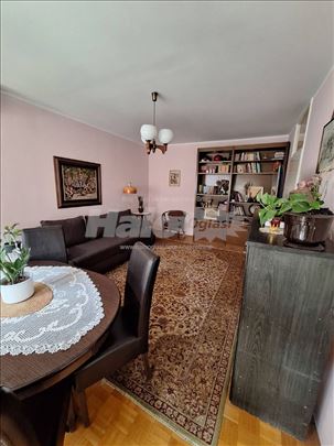 Dvosoban stan. 57 m2. Liman3. 4.sprat. Opremljen.