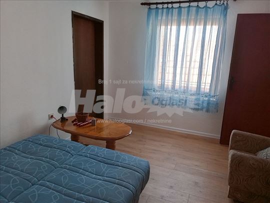 Dvosoban u mirnom kraju pored Pivarskog parka