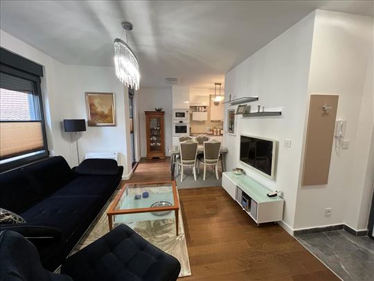 Lux stan na Vraćaru