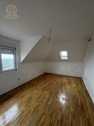 Prodaja modernog stana na Voždovcu – 65 m² sa gale