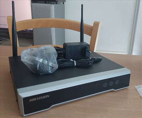 Hik Vision NVR DS-7104 NI-K1