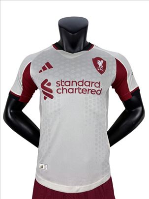 Liverpool 2025/2026 gostujuci dres