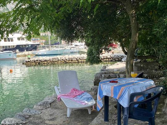 Prčanj, apartman, prva linija mora 