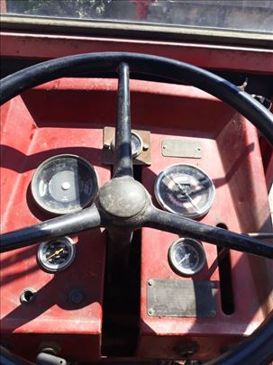 Prodajem polovan IMT 560 traktor 