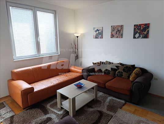 Stan u strogom centru