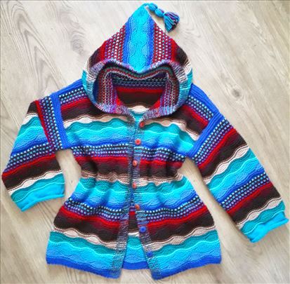 Ženski džemper sa kapuljačom - ručna izrada