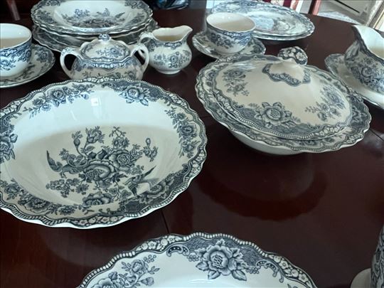 Crown Ducal „Bristol“ servis za ručavanje, 33 dela