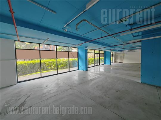 ID#48727, Izdavanje, Lokal, Tošin bunar, 325 m2
