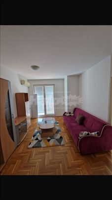 Kostolacka ulica na Vozdovcu, 36m2, namesten