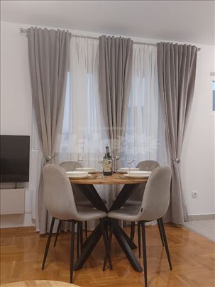 LUX stan na Karaburmi 35 m2