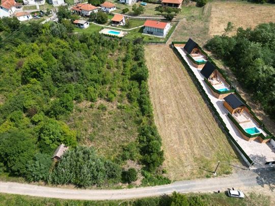 VRČIN – plac u novom ekskluzivnom naselju