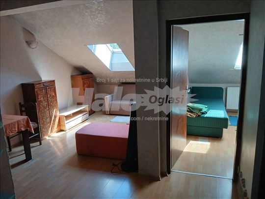 Namesten dvosoban stan ( racuni 6800 din )