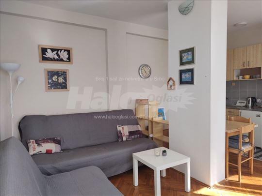 Garsonjera 32 m2 - Spens, Maksima Gorkog